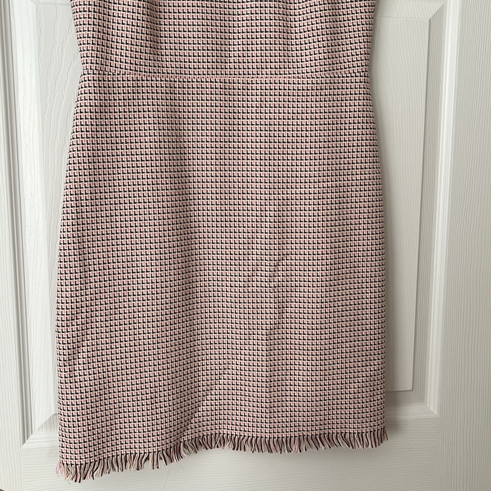 LOFT DRESS! - Picture 3 of 9